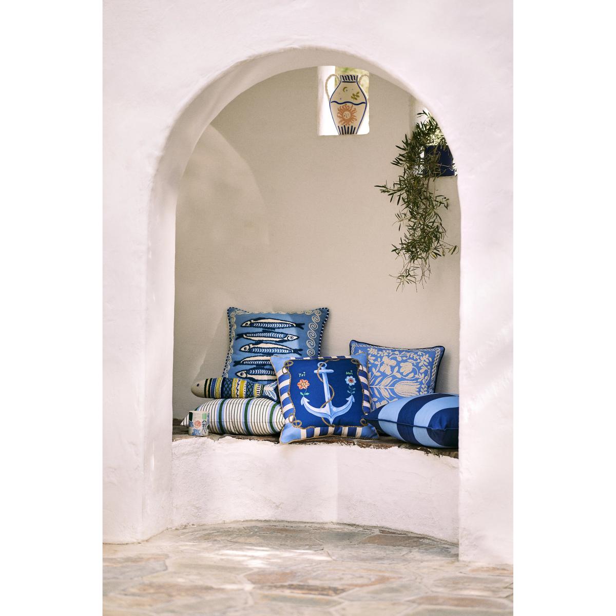 Kenia Embroidered Floral Indoor/Outdoor Cushion – image 4