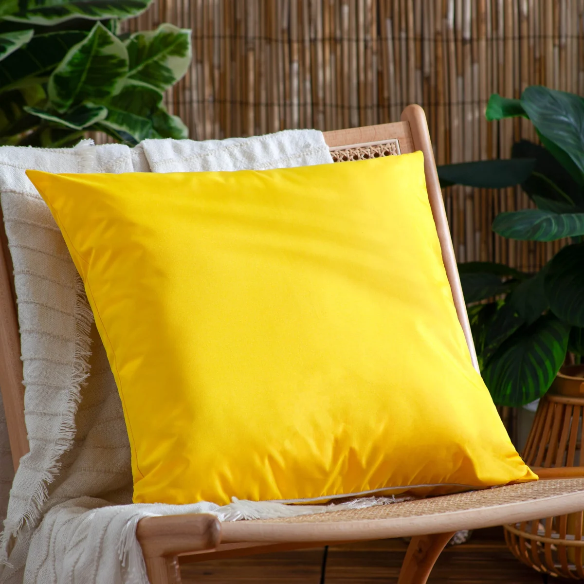 Hubble Extra Large Outdoor Cushion – image 1