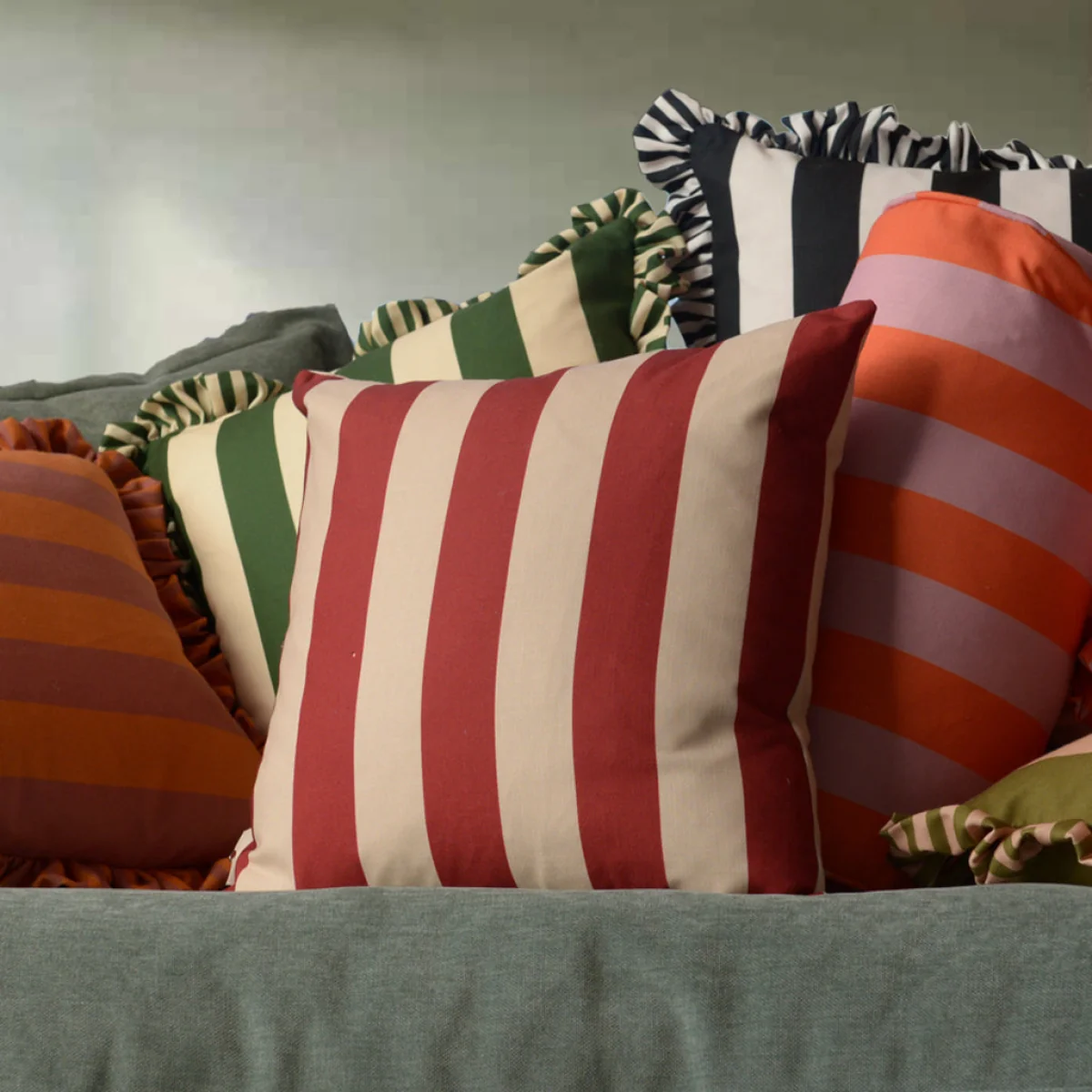 Colours Of Arley Classic Cushion - Maroon & Magnolia