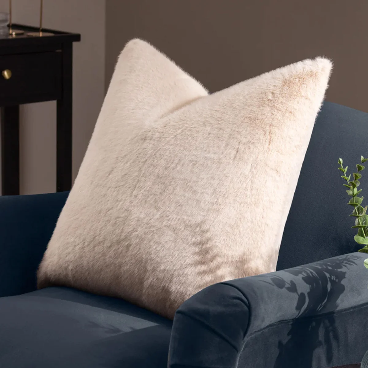 Faux Fur Cushion, Brûlée – image 2