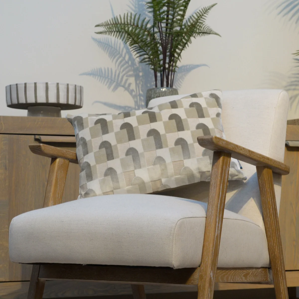 Geometric Cushion Natural – image 2