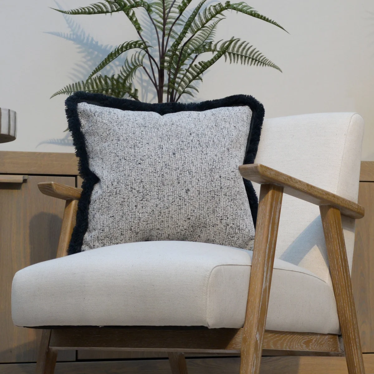 Yara Natural & Black Cushion – image 2