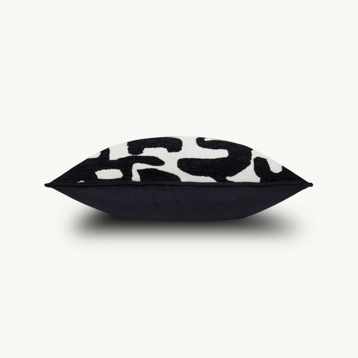Copacabana Boucle Jacquard Cushion – image 6
