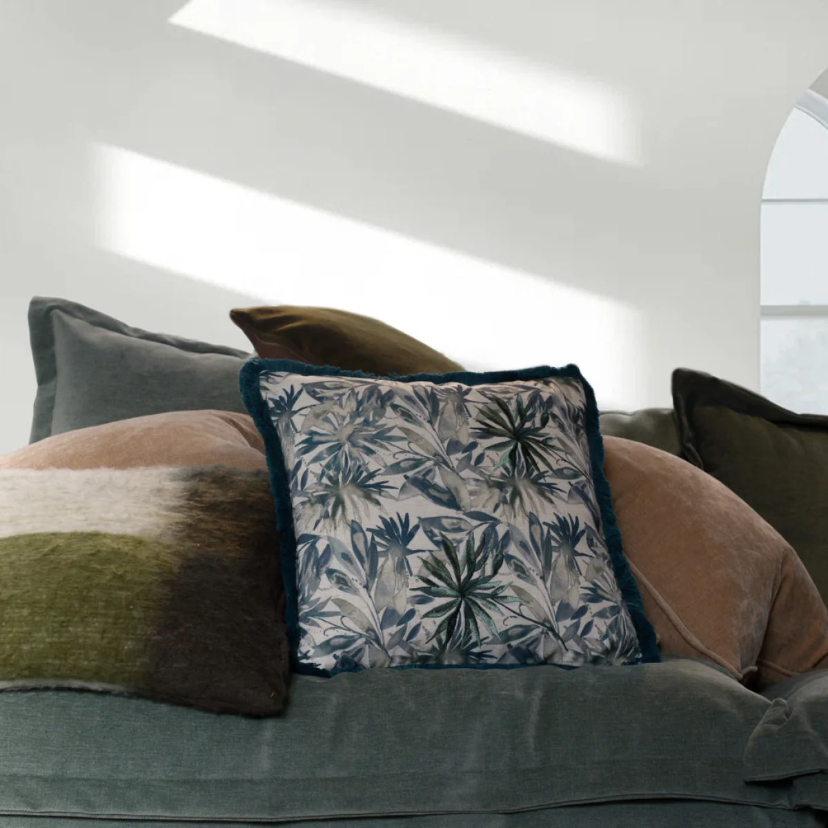 Teal Floral Cushion – image 3