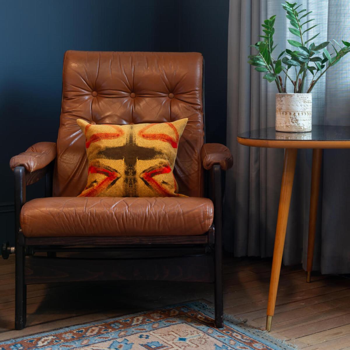 Fiest Cushion – image 2