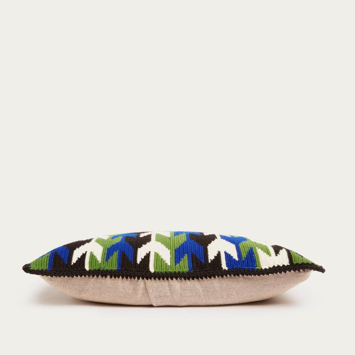 Multicolor 2 Arrow Cushion – image 4