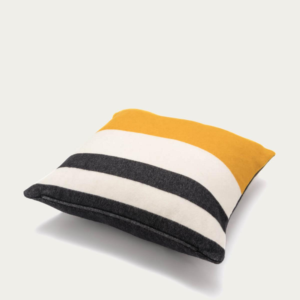 Merino Pillow V65 – image 2