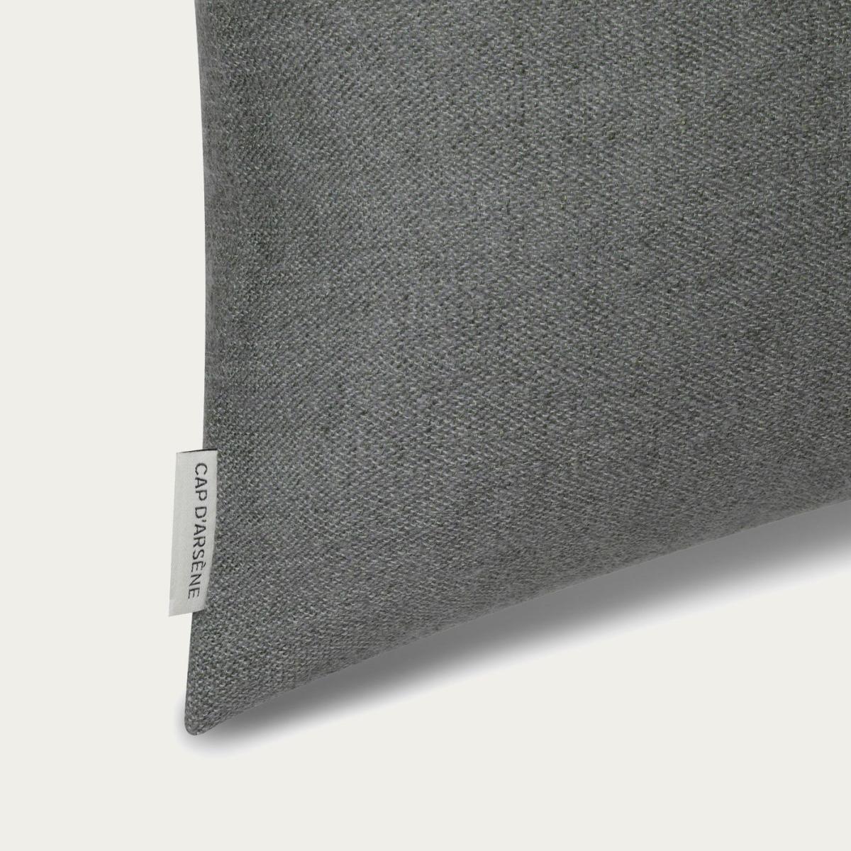 Ombre Cushion - Large – image 3