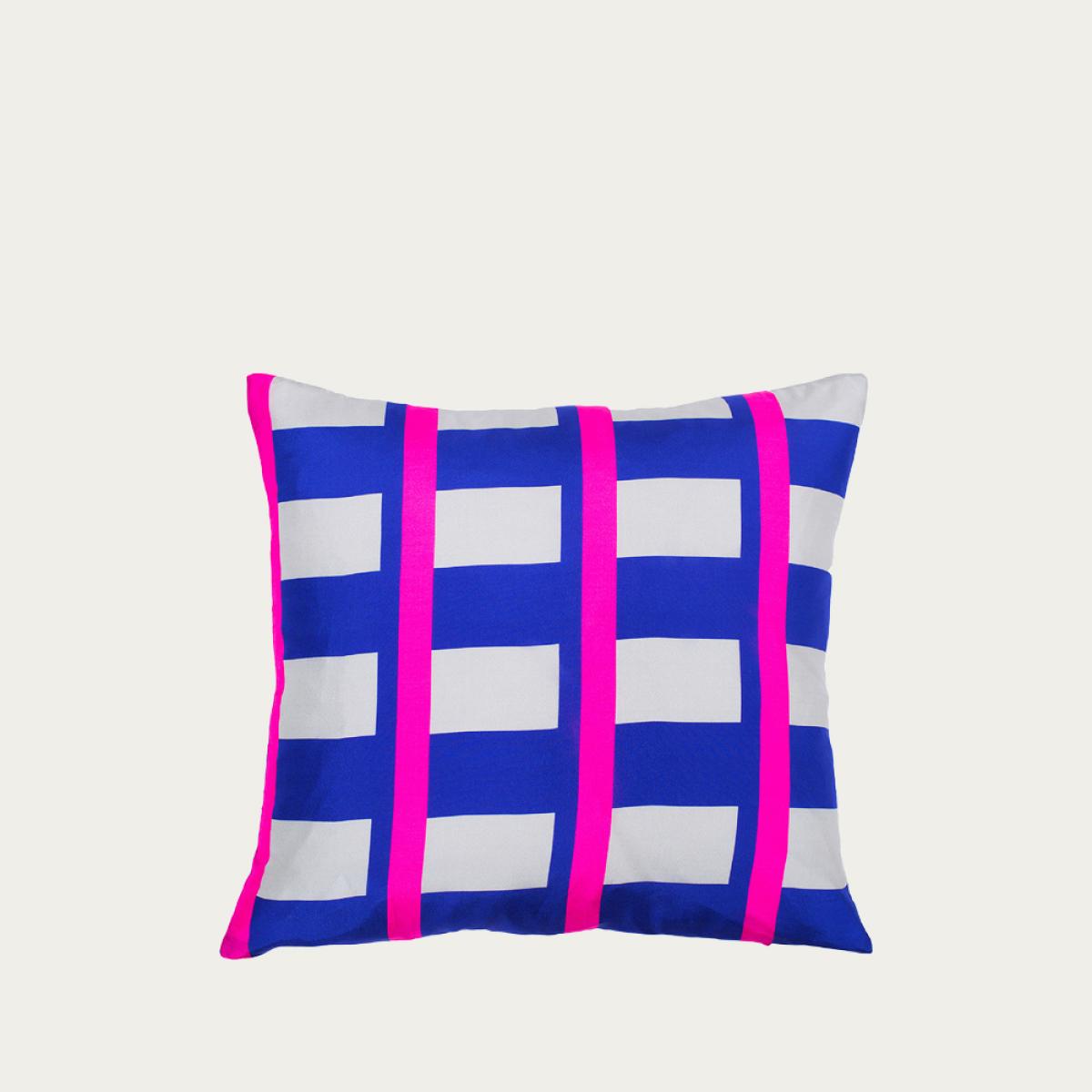Blink Cushion – image 1