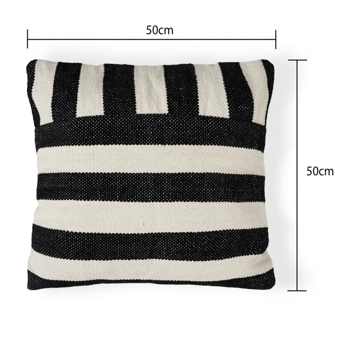 Tino Cushion, Black – image 5