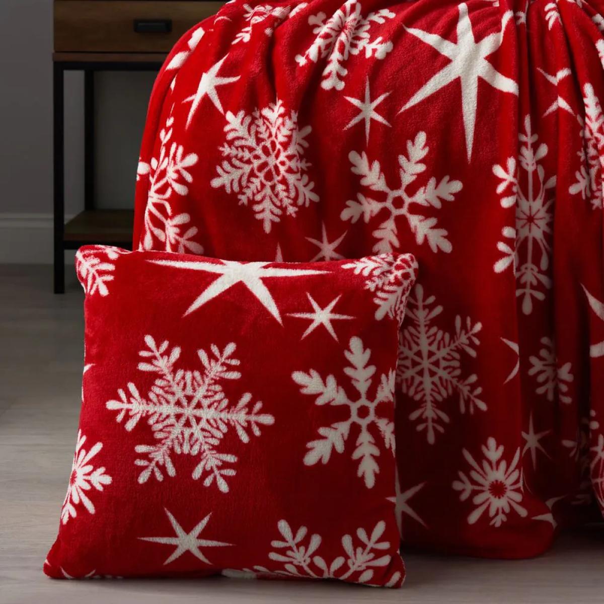Christmas Snowflake Cushion, Red – image 4