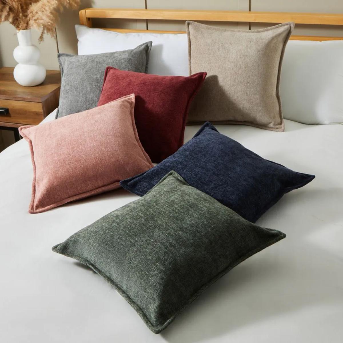 Oxford Chenille Cushion, Natural – image 5