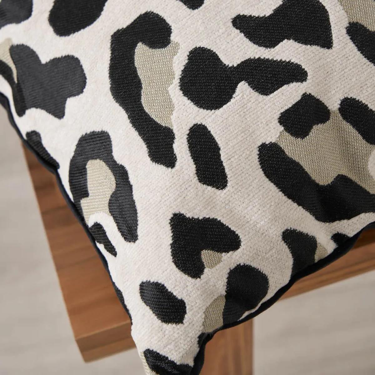 Gata Animal Print Cushion, Black – image 4