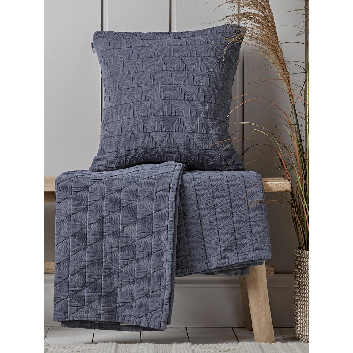 Soft Geometric Cushion - Indigo – image 2