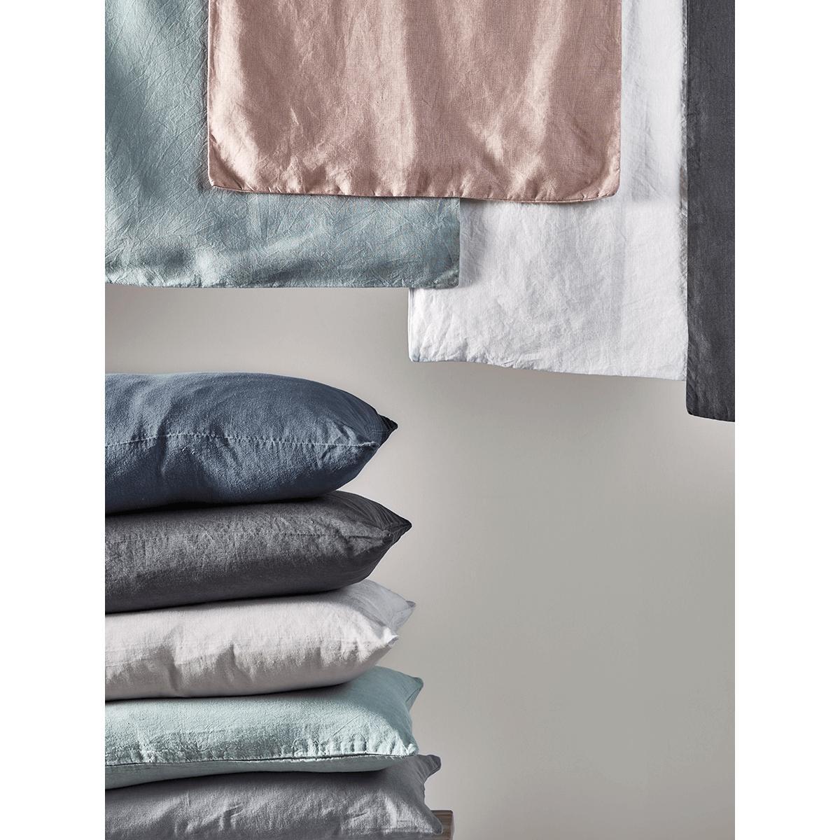 Washed Linen Rectangular Cushion - Soft Indigo – image 3