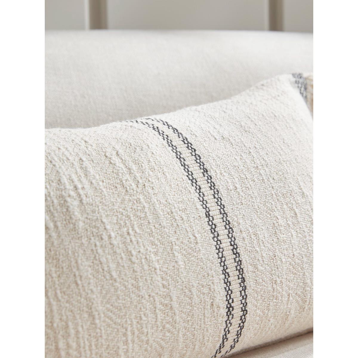 Almo Cushion – image 3