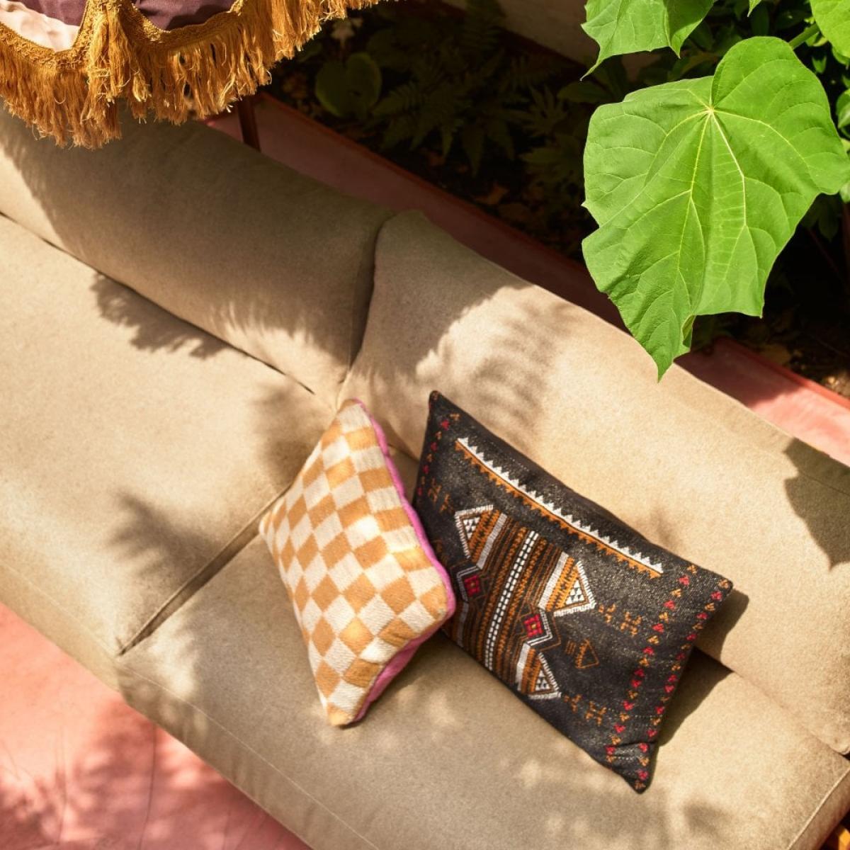 HKliving Checkered Woven Cushion, Grapefruit – image 2