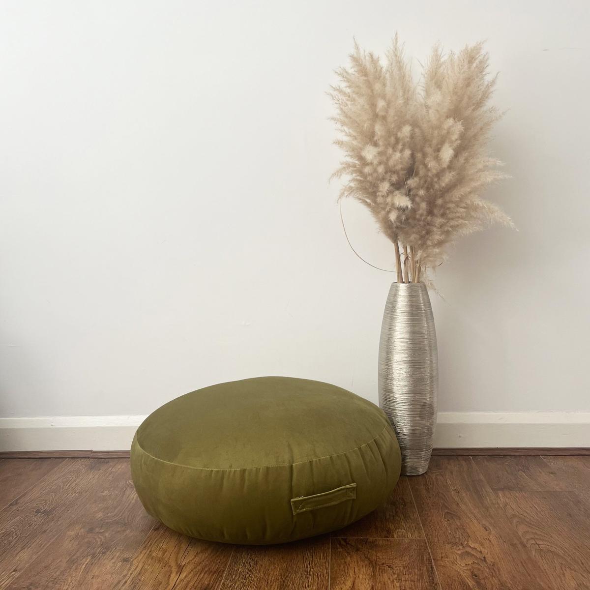 Daro Plush Round Floor Cushion Green – image 1