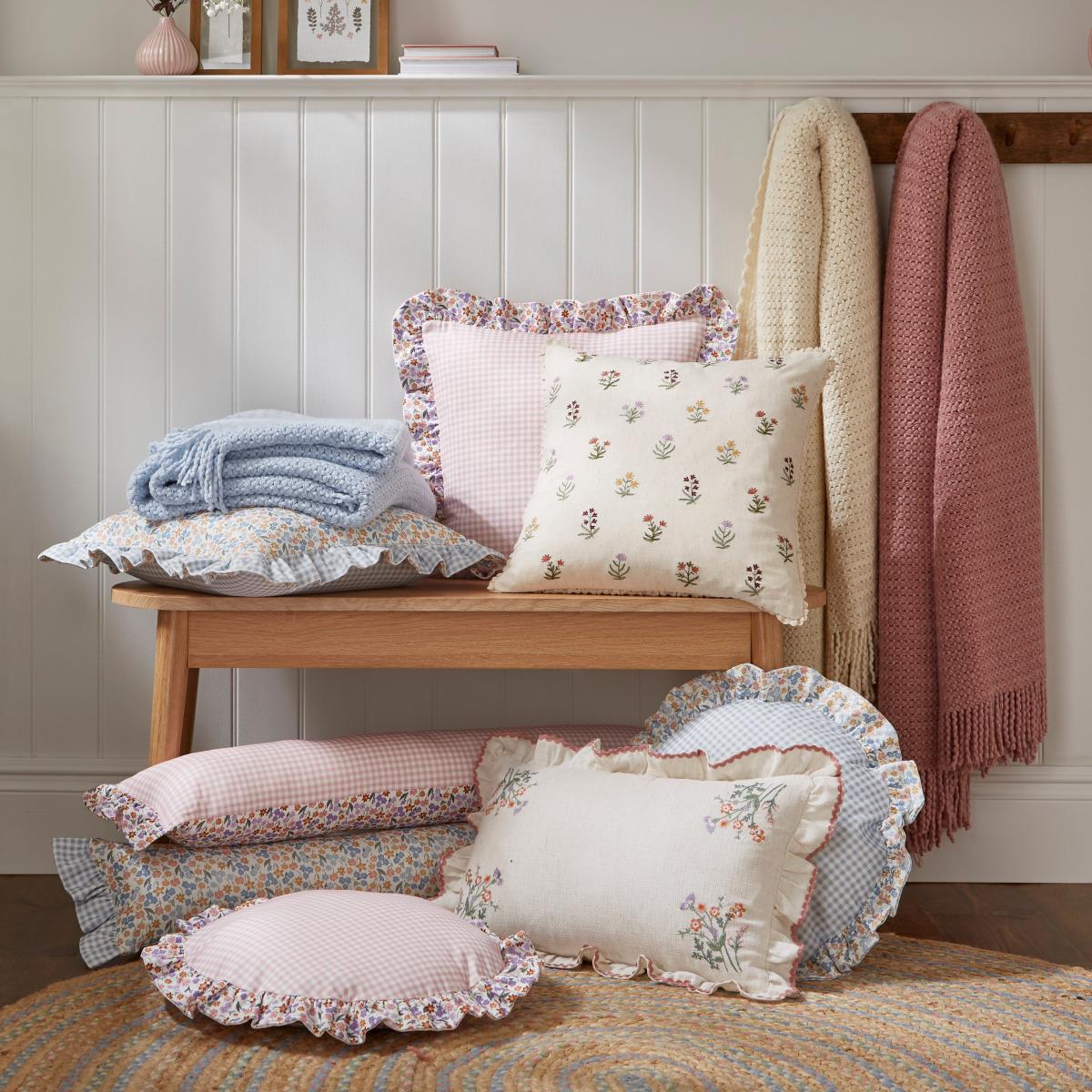 Primrose Floral Ruffle Edge Rectangular Cushion Natural – image 6