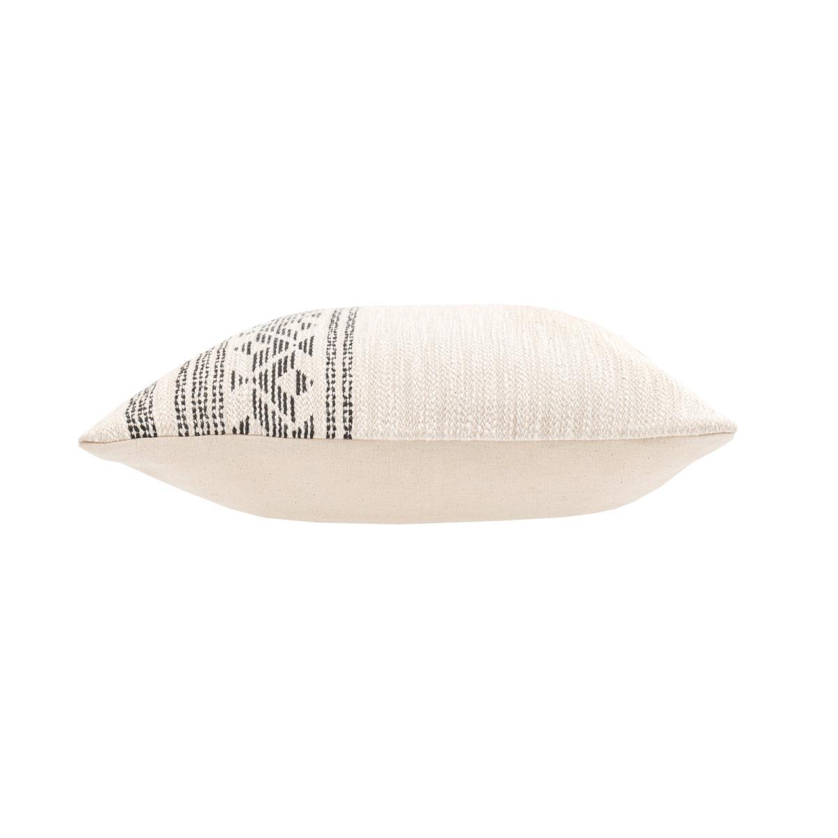 Global Geo Black Cushion Black and White – image 3