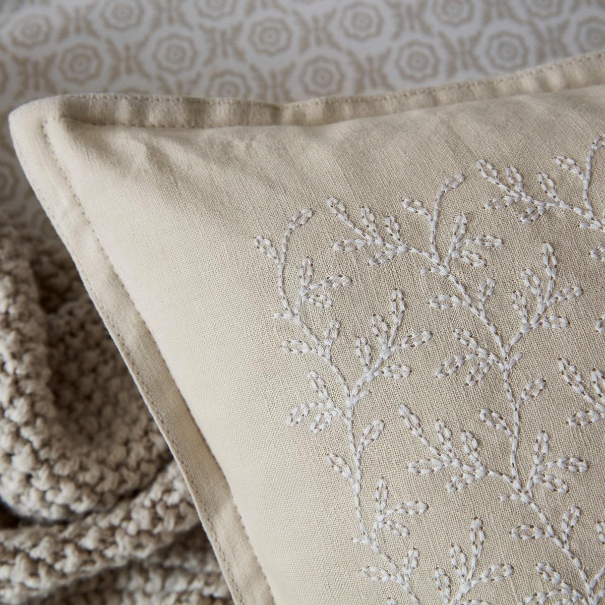 Murmur Thea Linen Cushion Brown and White – image 3