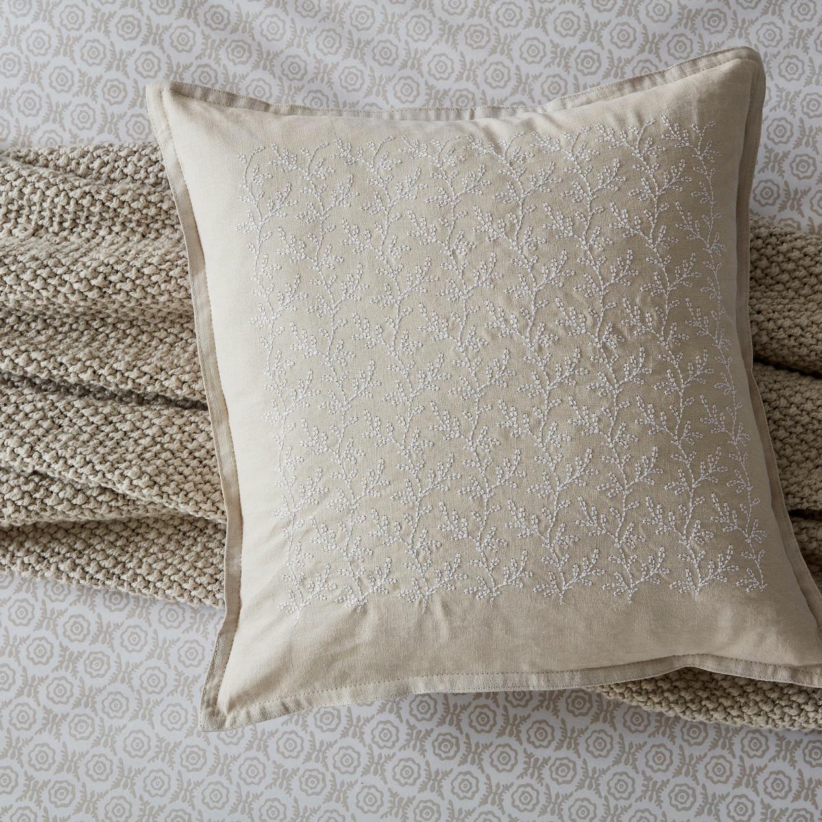 Murmur Thea Linen Cushion Brown and White – image 1