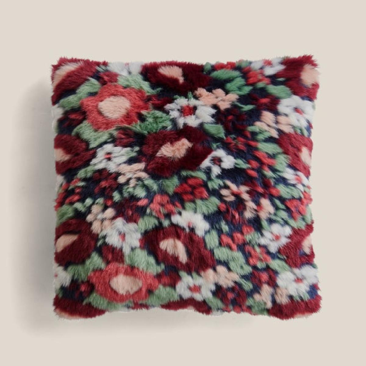 Carved Floral Fur Square Cushion – image 3