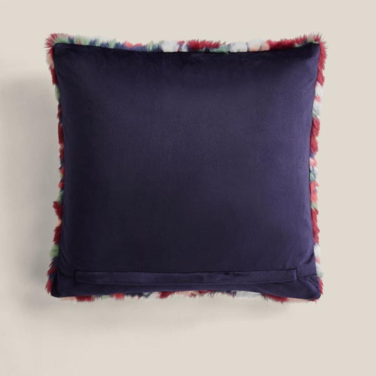 Carved Floral Fur Square Cushion – image 4