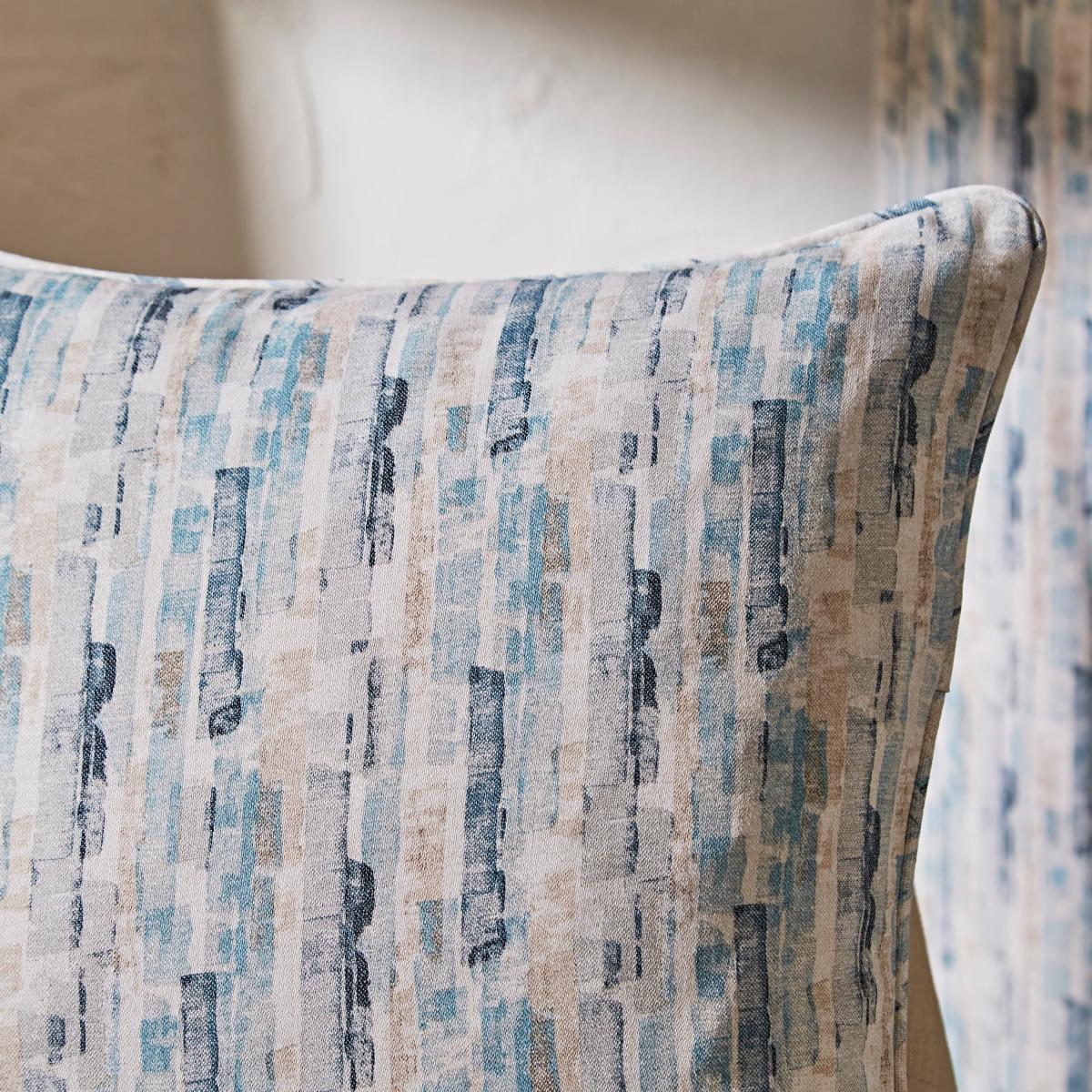 Shoreline Seafoam Cushion Seafoam (Blue) – image 2