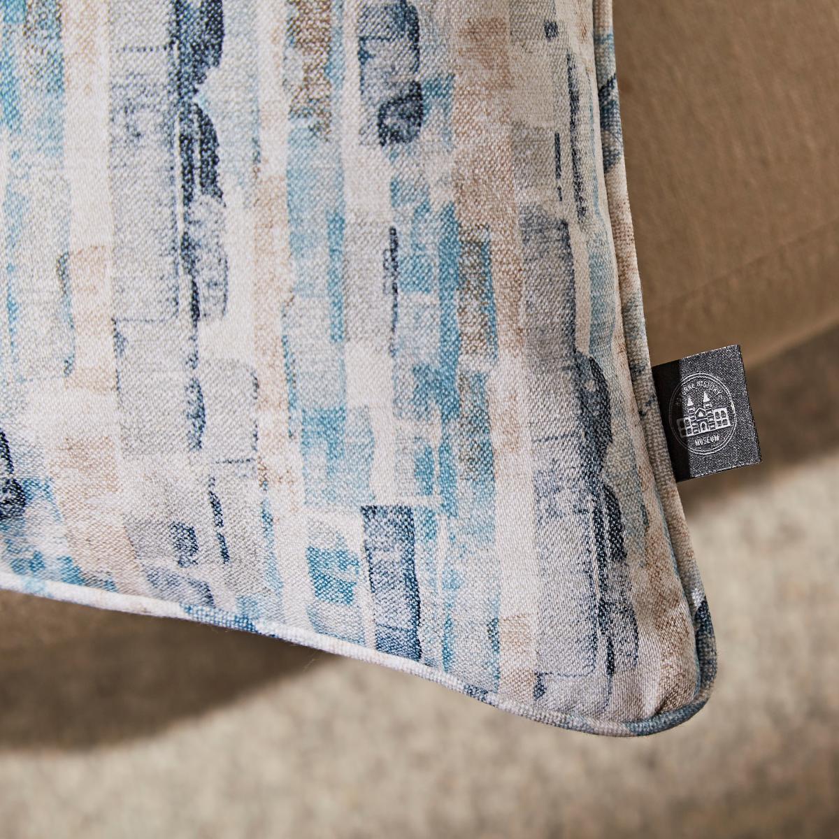 Shoreline Seafoam Cushion Seafoam (Blue) – image 3