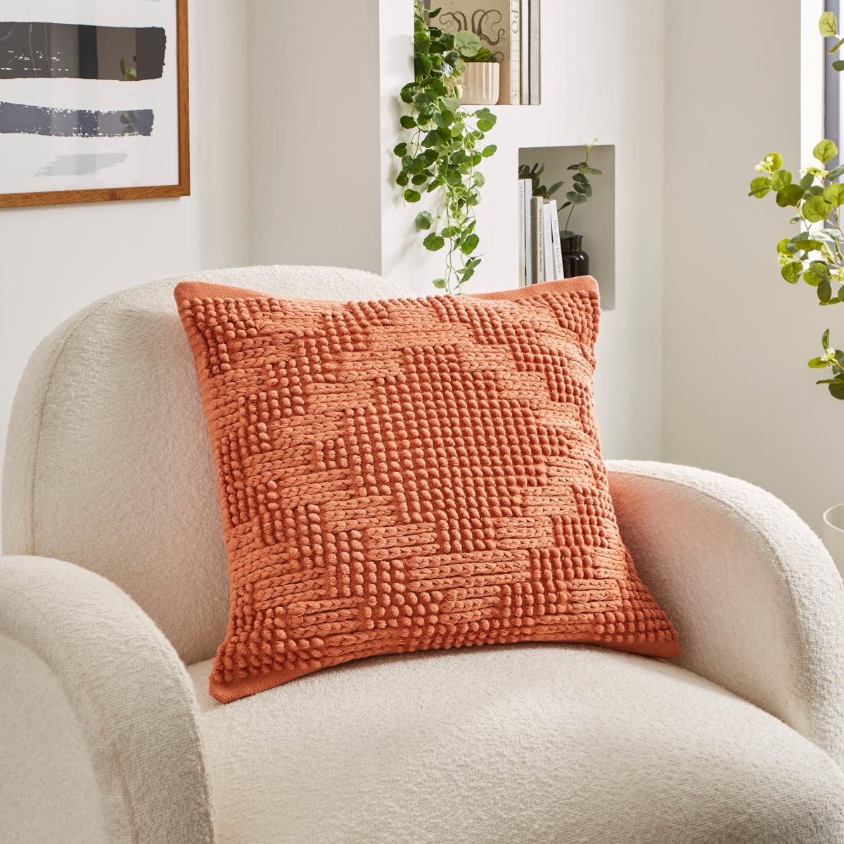 Bobble Square Cushion Clay (Red)