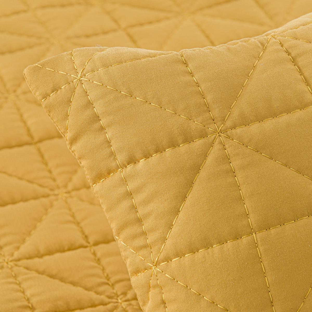 Lars Yellow Cushion Yellow – image 2