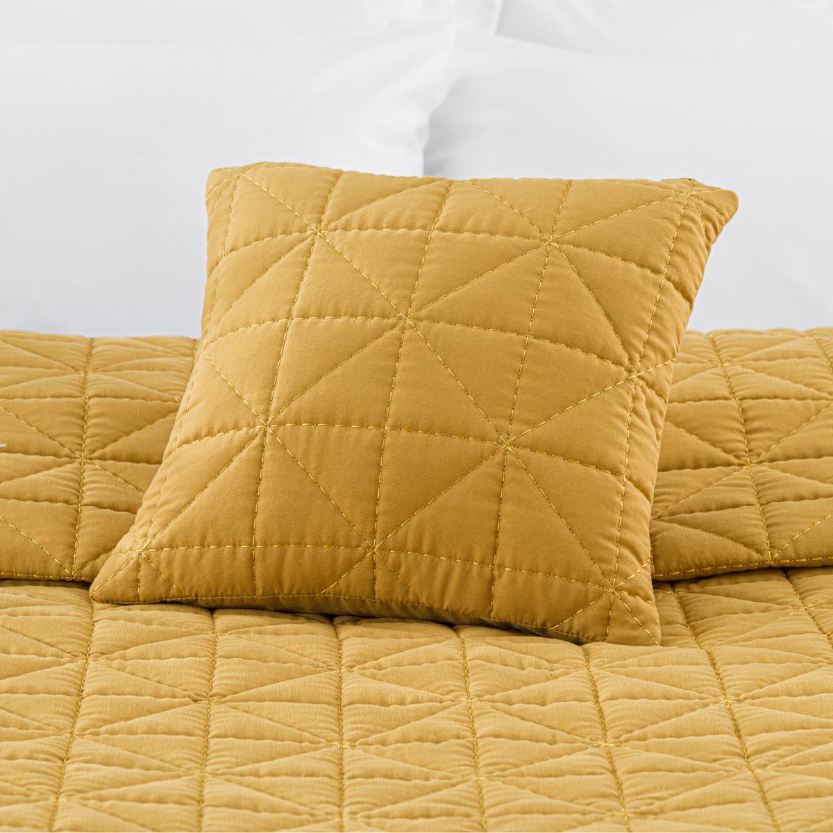 Lars Yellow Cushion Yellow – image 5