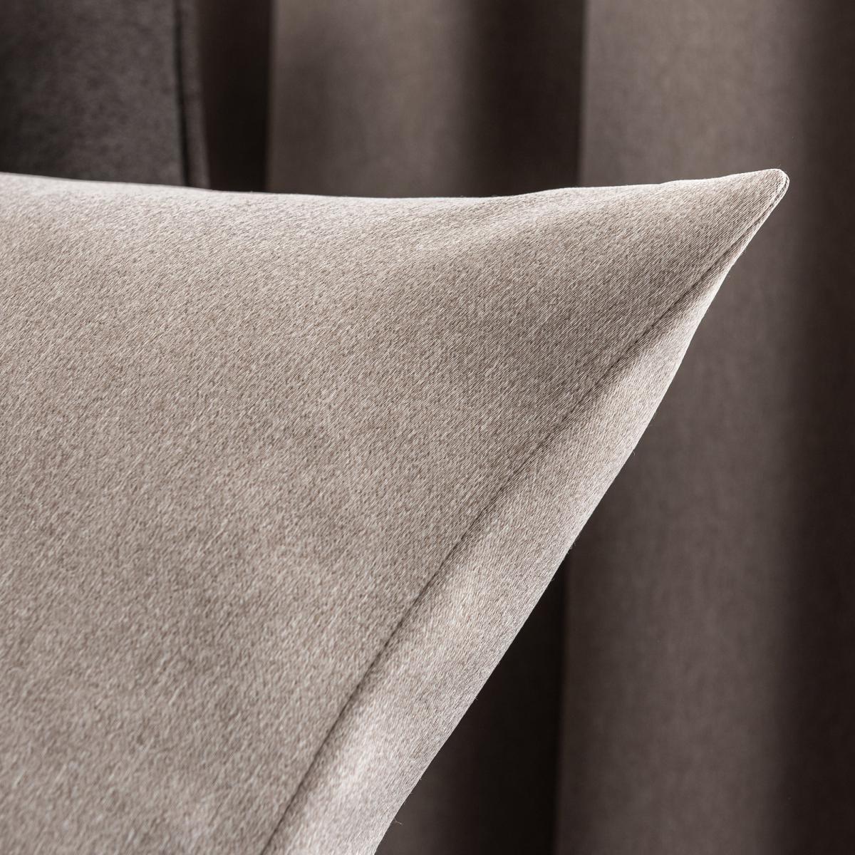 Luxe Cushion Champagne – image 2