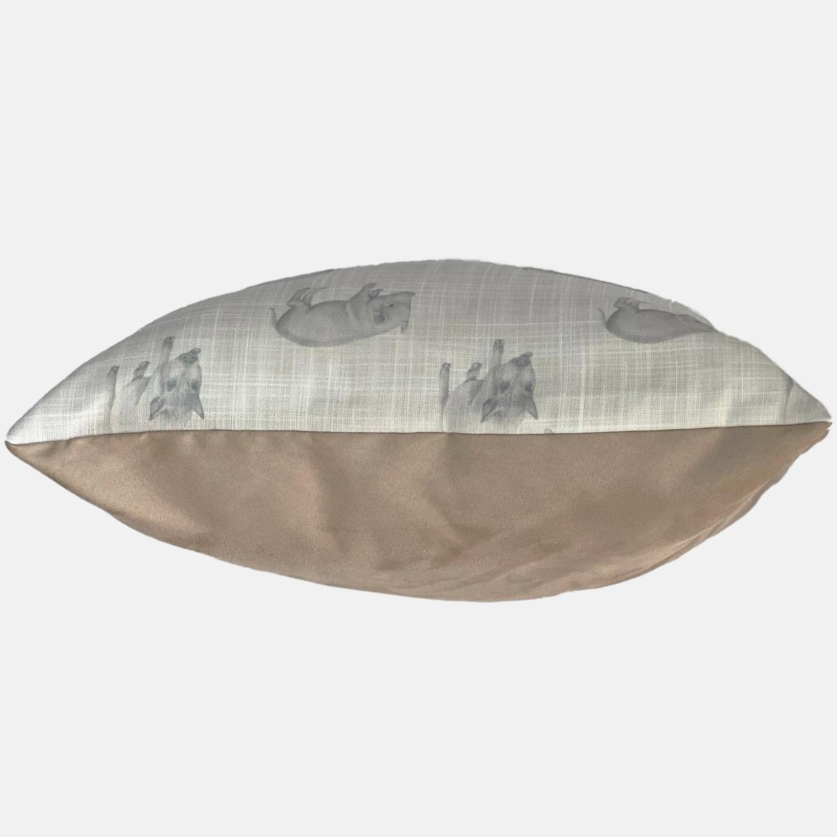 Daro Pigs Farm Square Cushion Grey – image 3