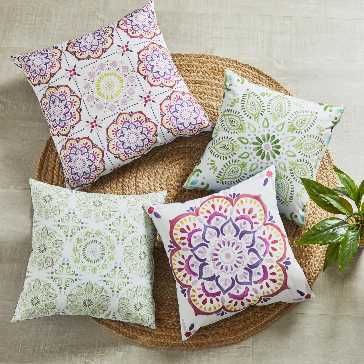 Azami Green Placement Cushion Green, Blue and White – image 6
