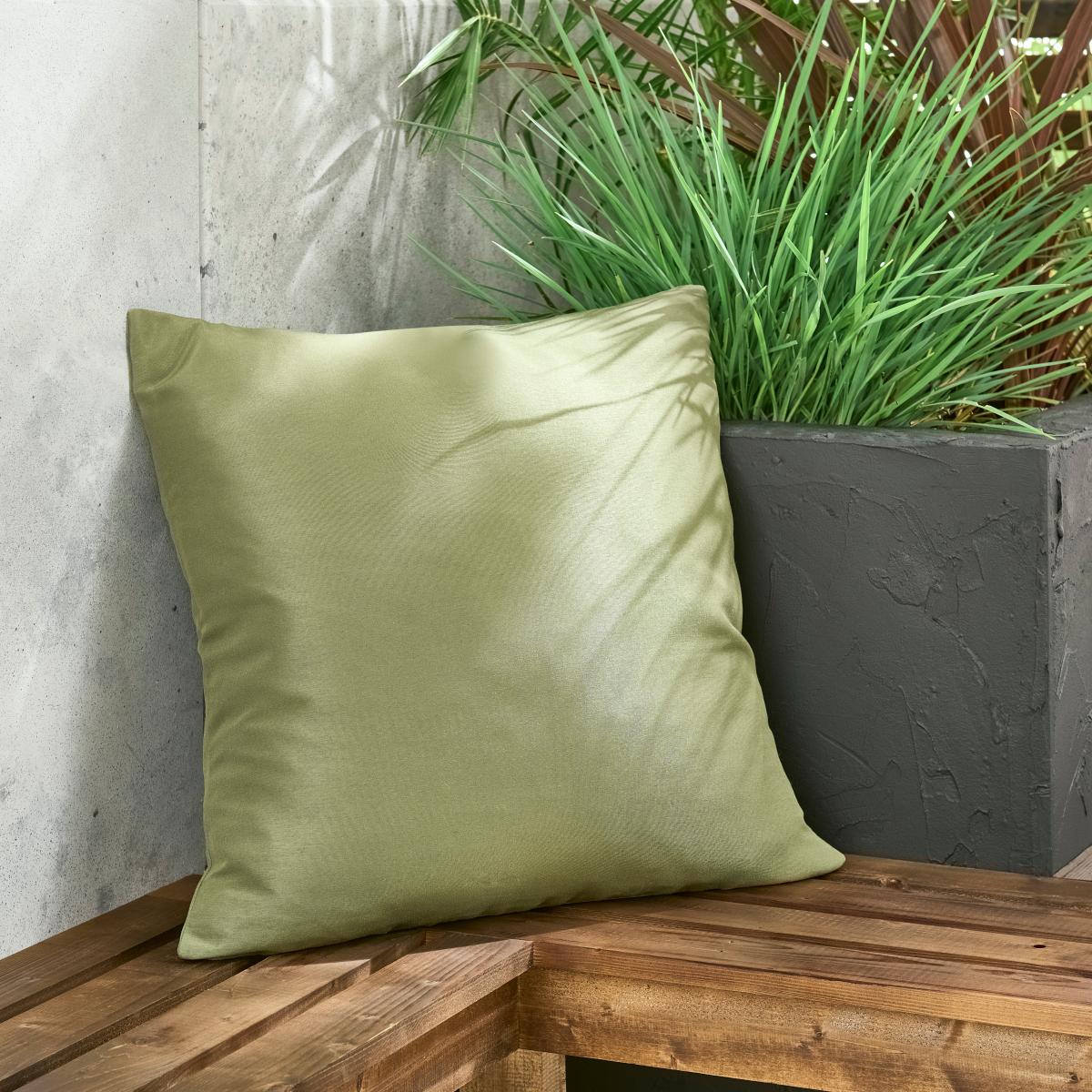 Outdoor Water Resistant Cushion Light Green – image 2