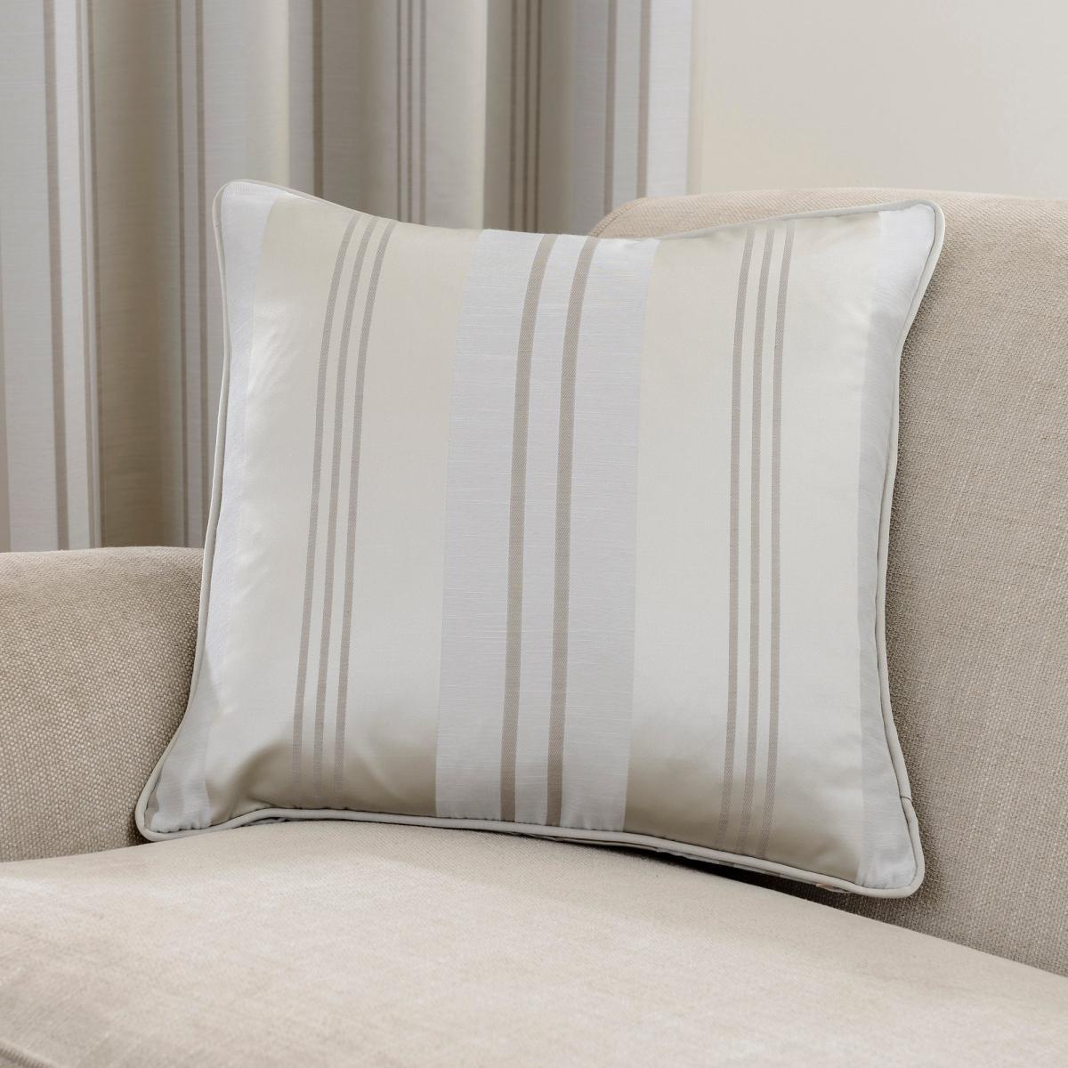 Manhattan Natural Cushion Natural – image 1