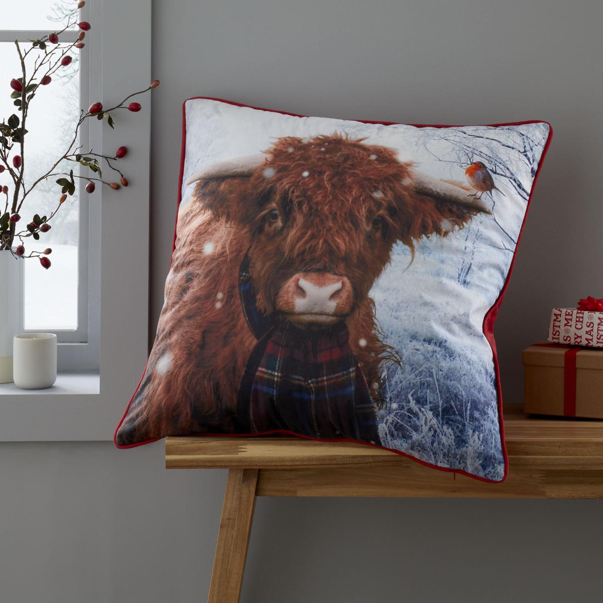 CL Highland Cow Cushion MultiColoured – image 1