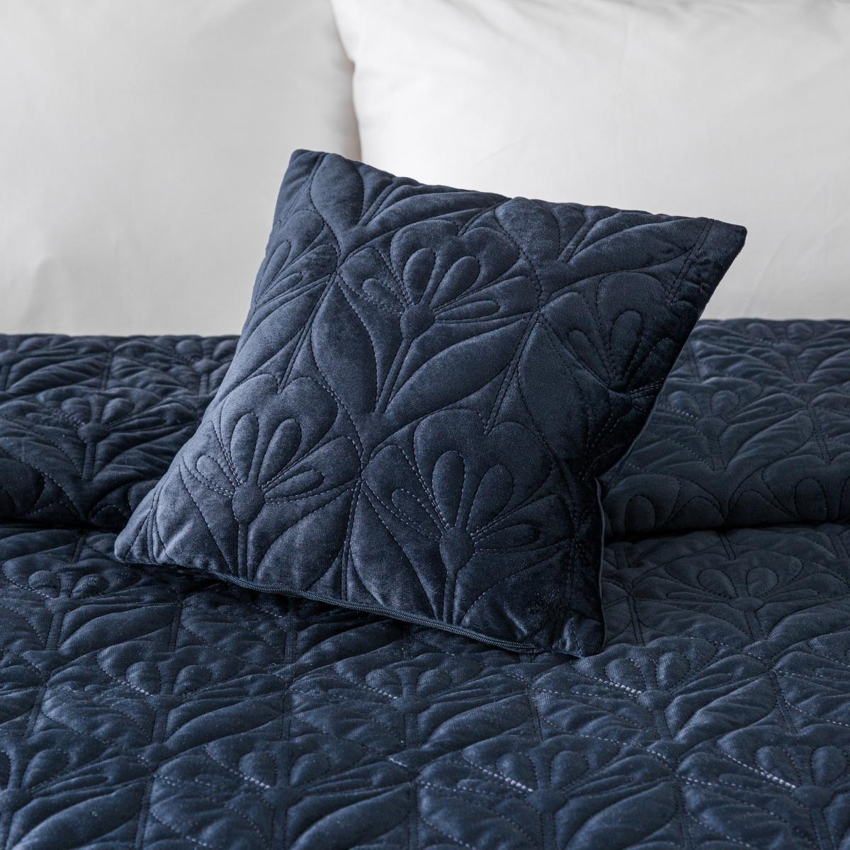Stem Velvet Cushion Navy Blue – image 1
