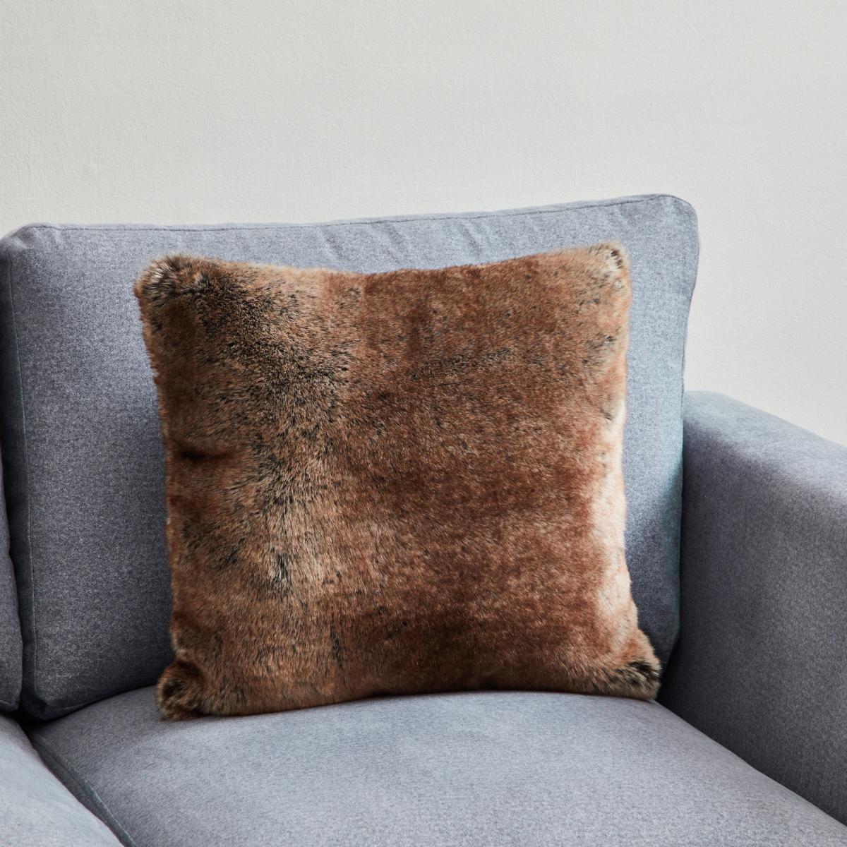 Verbier Faux Fur Cushion Natural – image 2