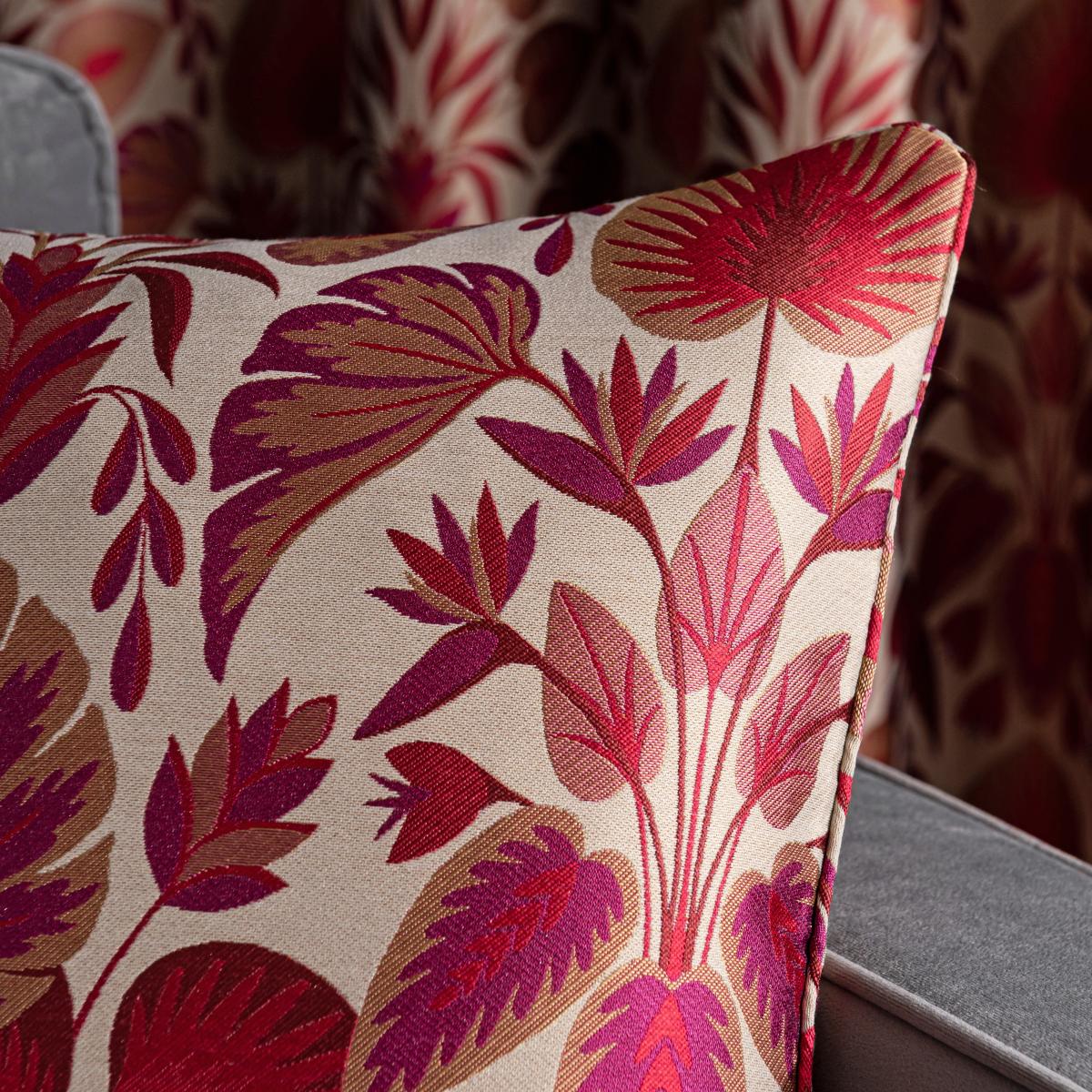 Libertine Jacquard Cushion Red – image 3