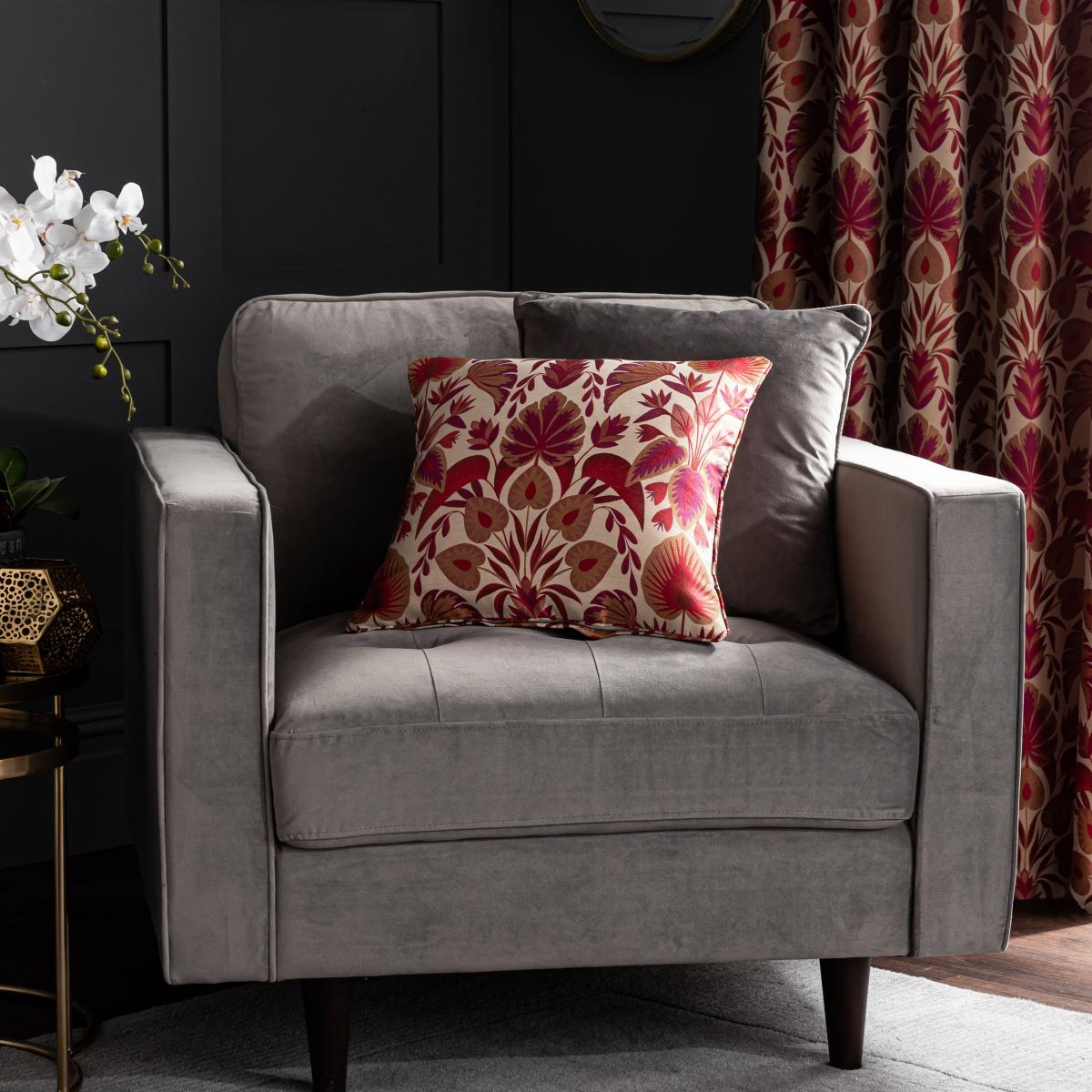 Libertine Jacquard Cushion Red – image 5