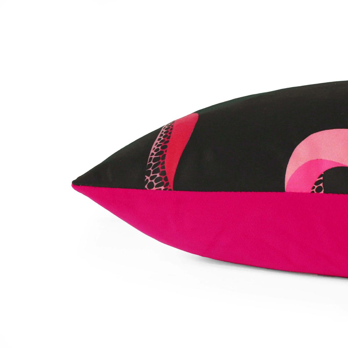 furn. Serpentine Fuschia Rectangle Velvet Cushion Fuchsia (Pink) – image 4