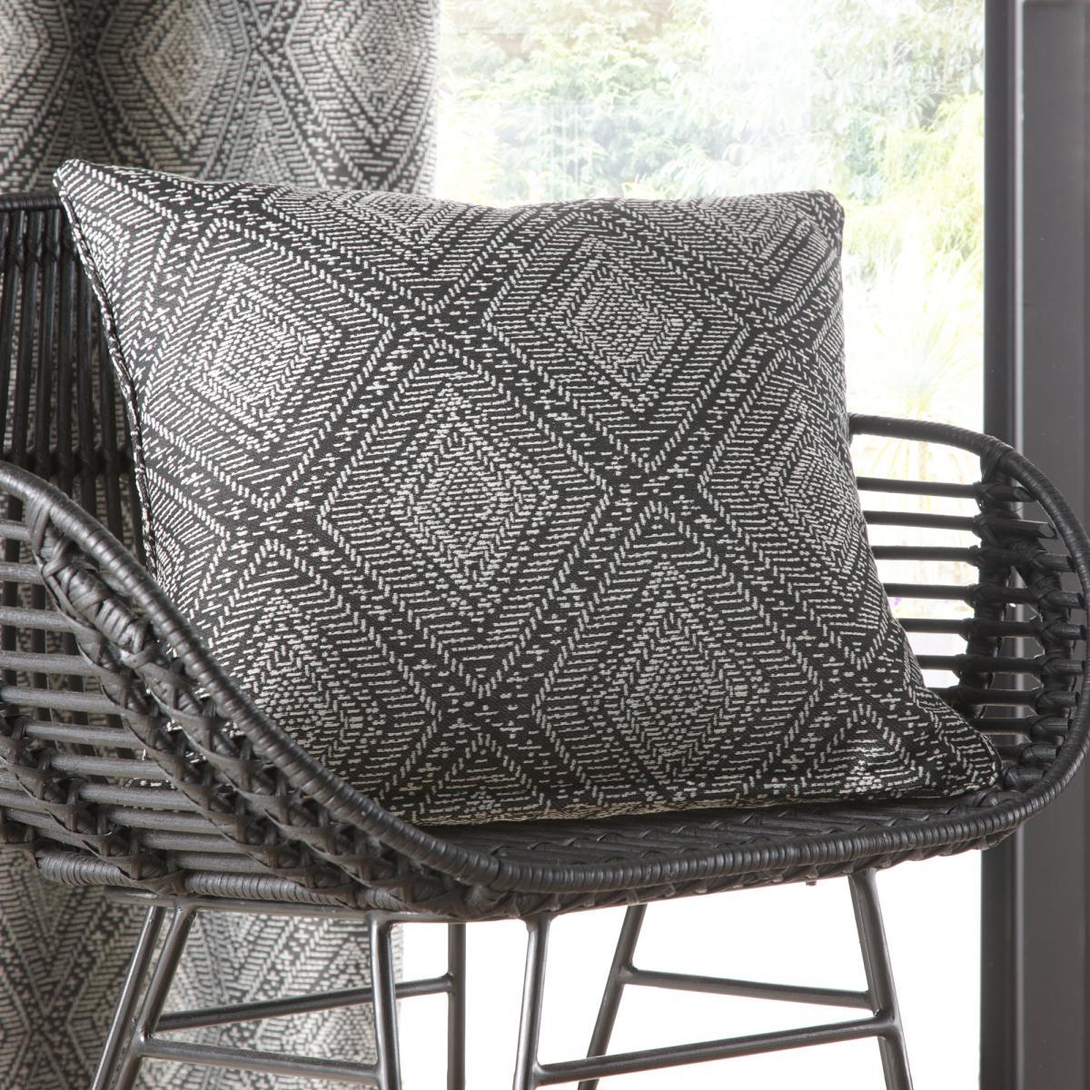 Mark Making Diamond Cushion Black – image 1