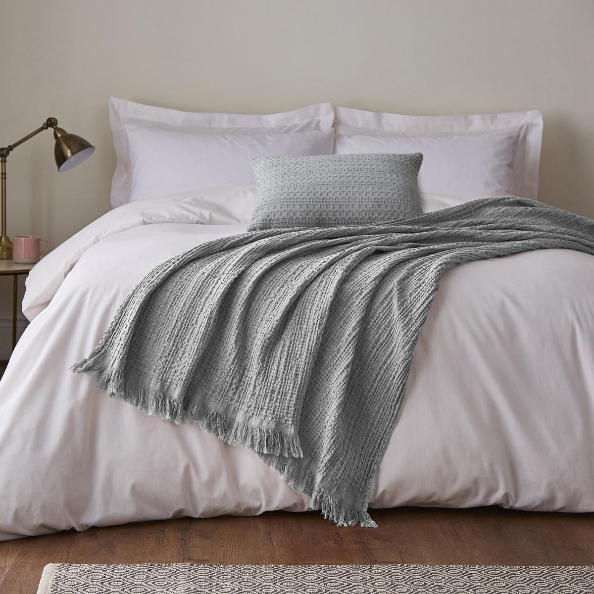 Cotton Waffle Cushion Silver – image 3