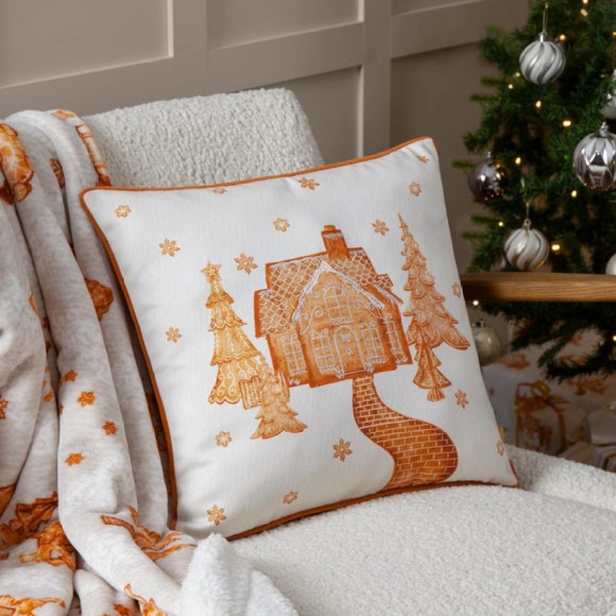 Furn. Gretel Cloud Dust Filled Cushion – image 1