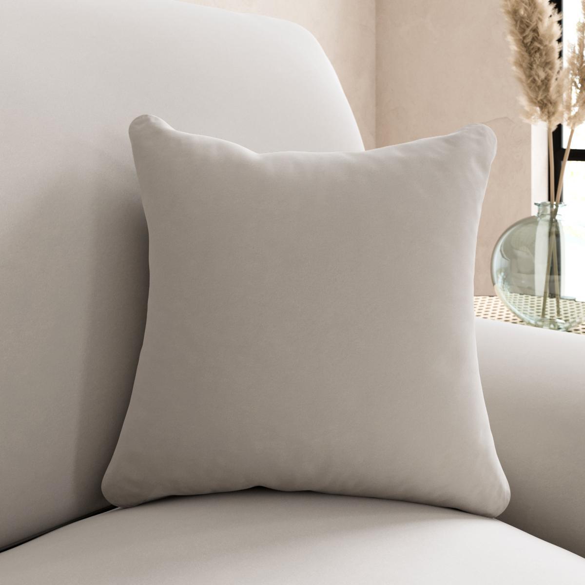 Luxury Velvet Scatter Cushion Luxury Velvet Natural – image 1