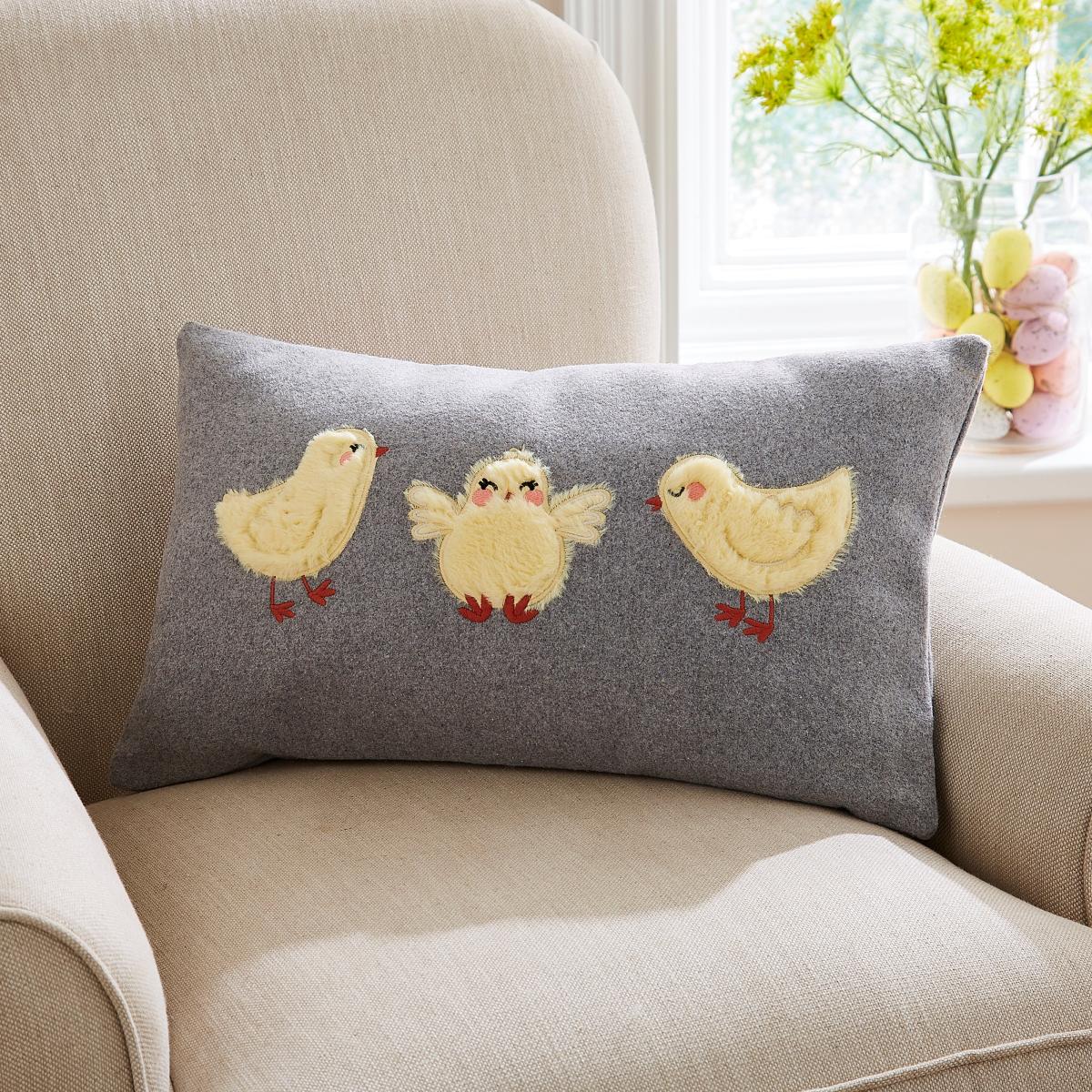 Easter Chick Cushion 30x50 Grey – image 1