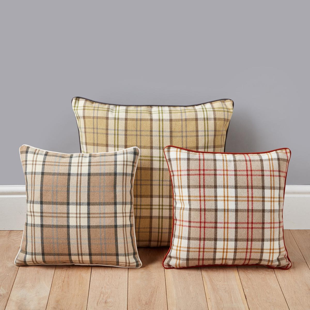 Isabella Cushion Cover Rust (Red) – image 7